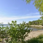 Mit Blick Auf Wasser By Interhome Bašanija
