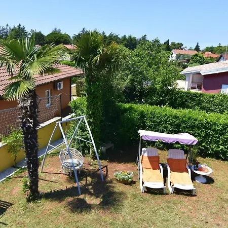 Mit Blick Auf Wasser By Interhome Bašanija