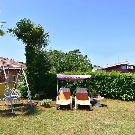 Mit Blick Auf Wasser By Interhome Bašanija