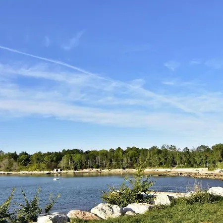 Mit Blick Auf Wasser By Interhome Appartement Bašanija