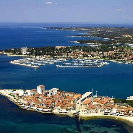 Appartement Mit Blick Auf Wasser By Interhome