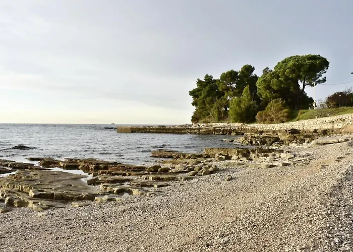 Mit Blick Auf Wasser By Interhome Bašanija