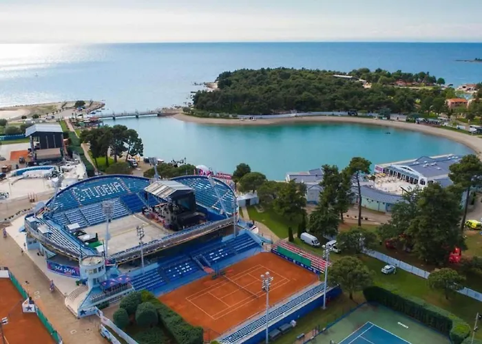 Mit Blick Auf Wasser By Interhome Basanija